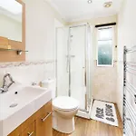 3-bedroom Lodge- Pet Friendly- Hot Tub Semesterbostad
