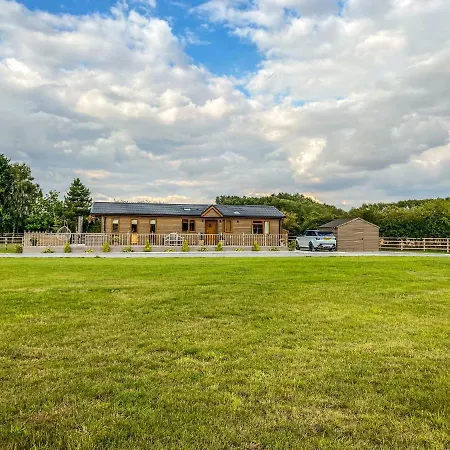 Immaculate 3-bedroom Private Near Casa vacanze York