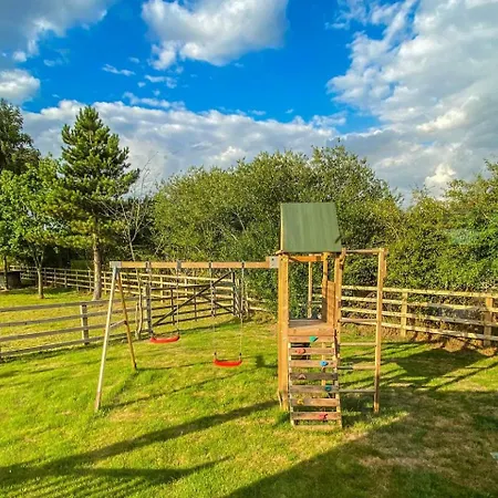 3-bedroom Lodge- Pet Friendly- Hot Tub Dom wakacyjny *